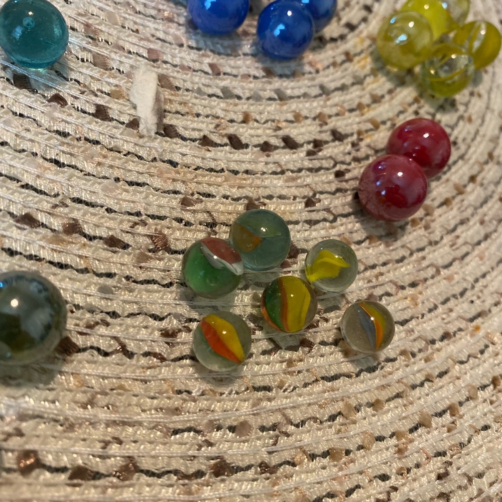 Colorful Glass Marbles Set - Vintage - Picture 3 of 10